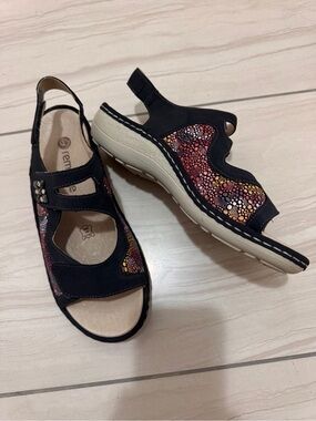 Remonte Navy Blue Sandals with Multicolor Accent Adjustable Velcro Straps Sz 38